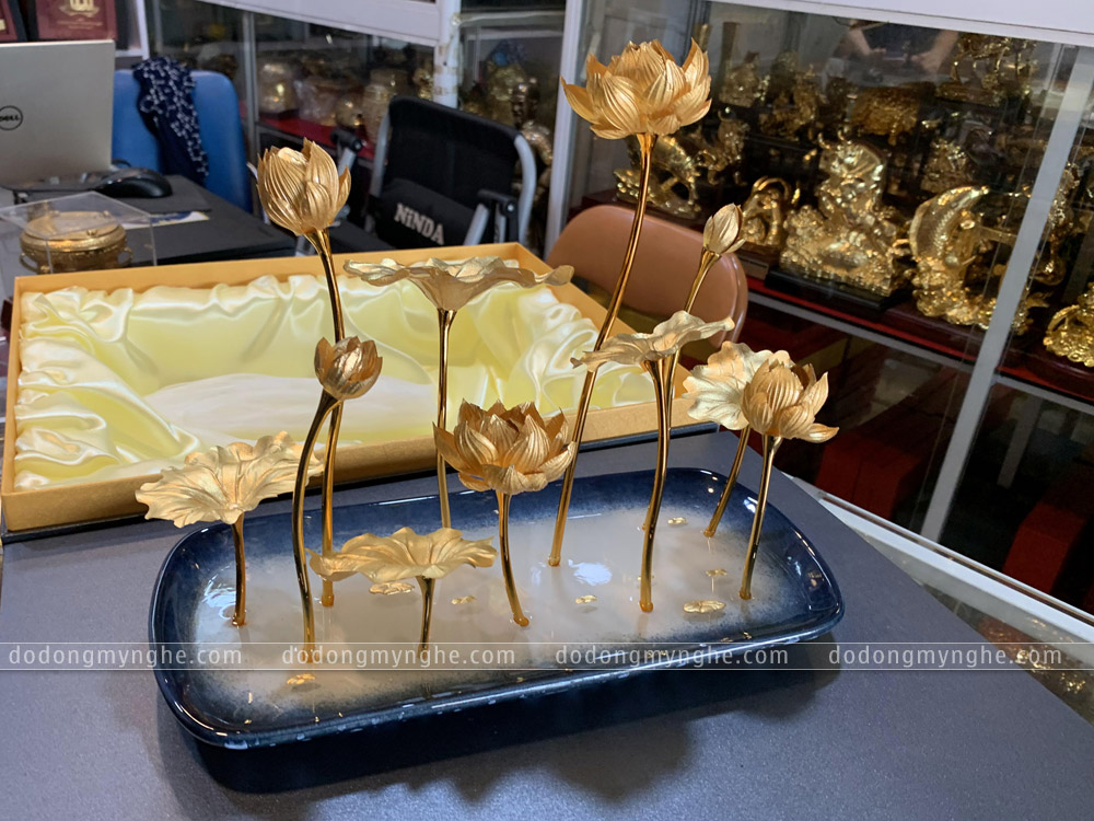 Chậu hoa sen mạ vàng 24k, hồ sen mô hình để bàn làm quà tặng đối tác
